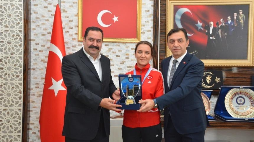 Ateşli Silahlar T&uuml;rkiye şampiyonasına Antalya imzası