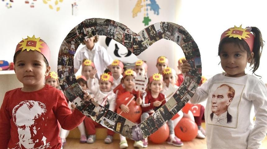 &Ccedil;ocuklar Cumhuriyeti anlattı