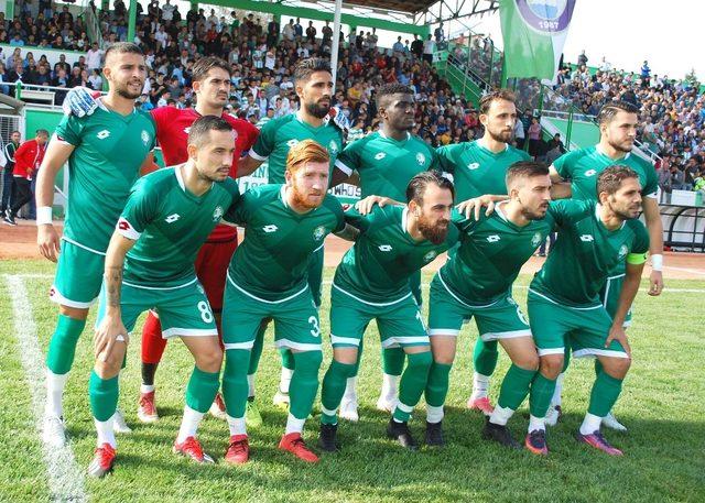 Salihli Belediyespor Balıkesir deplasmanında moral arayacak