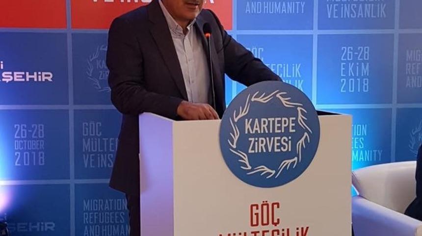 Belediye Başkanı Kara "G&ouml;&ccedil;, M&uuml;ltecilik ve İnsanlık&rdquo; temalı zirveye katıldı