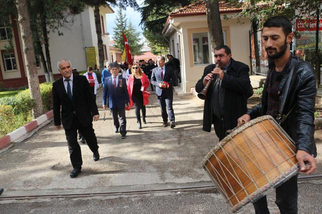 Emekli polisin Cumhuriyet coşkusu