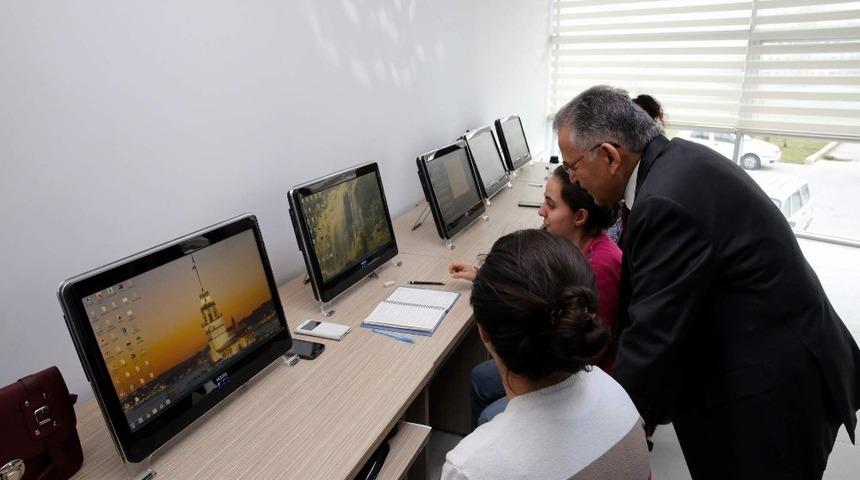 Melikgazi Belediyesi’nden bilgisayar destekli muhasebe kursları