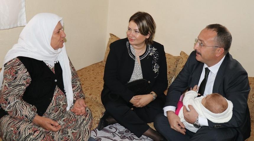 Şehit ailelerine ziyaret