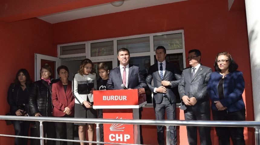 Burdur Belediye Başkanı Ali Orkun Ercengiz aday adaylığını a&ccedil;ıkladı