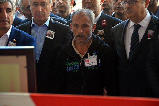 Şehit Uzman Çavuş Asım Türkel, gözyaşlarıyla uğurlandı