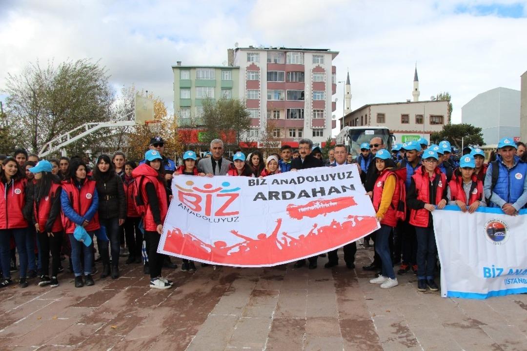 Ardahanlı 100 &ouml;ğrenci tarih yolculuğunda