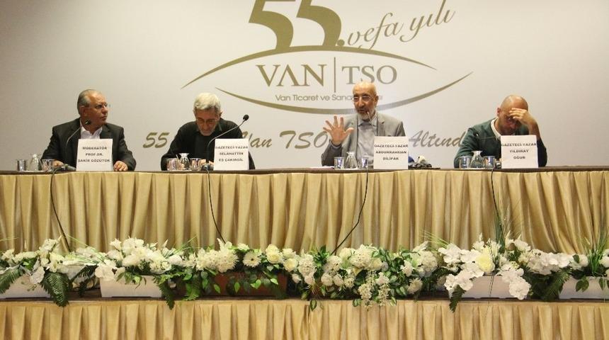 &ldquo;Van&rsquo;dan Sesleniş&rdquo; paneli d&uuml;zenlendi