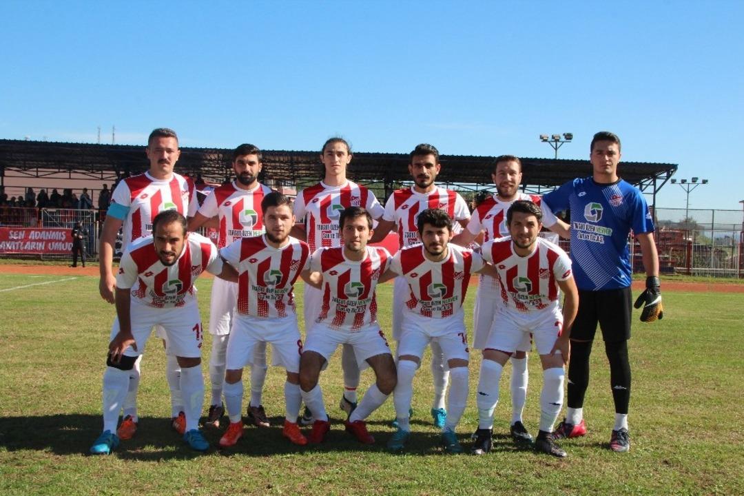 Bilecik derbisinin kazananı Bilecikspor oldu