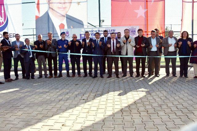 Şehzadeler’de gençleri sevindirecek bir tesis daha açıldı