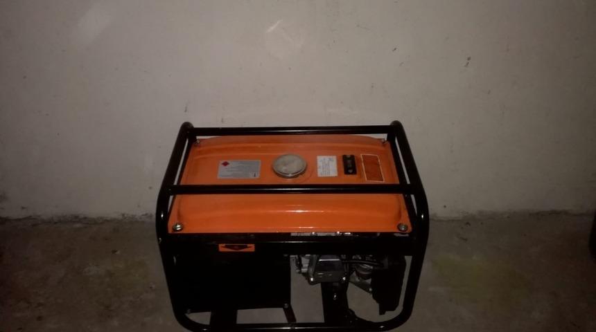 Evden hırsızlık yapan ş&uuml;pheliler yakalandı