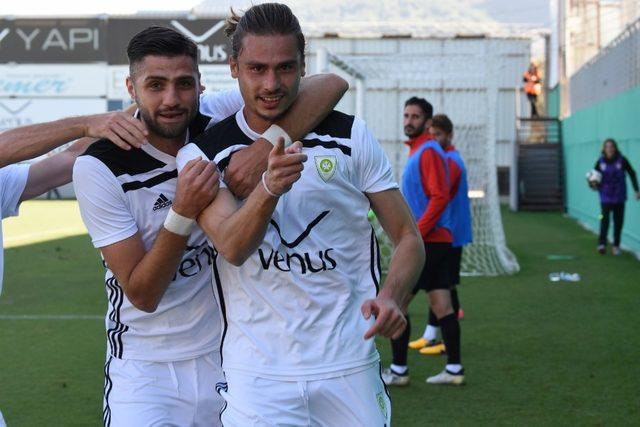 TFF 2. Lig: Manisa BBSK: 3 - Fatih Karagümrük: 1