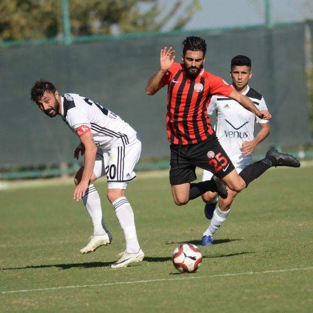 TFF 2. Lig: Manisa BBSK: 3 - Fatih Karagümrük: 1