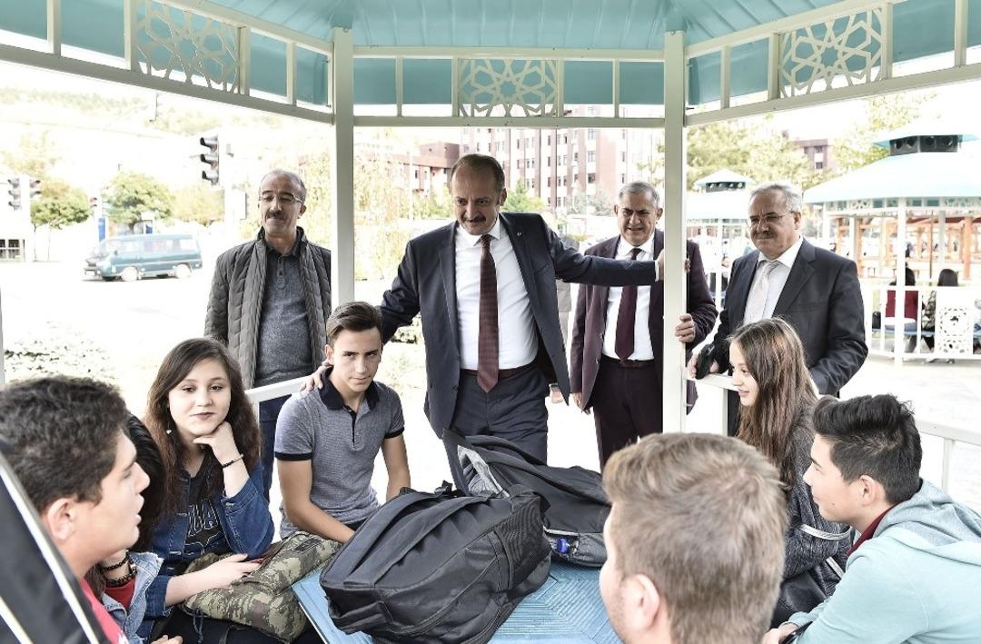 Başkan Akg&uuml;l: &ldquo;Vatandaştan kopuk başkan başarısız olur&rdquo;