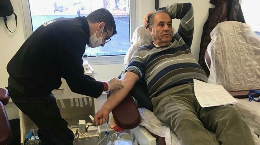 Kandaoğlu&rsquo;ndan kan bağışı kampanyasına destek