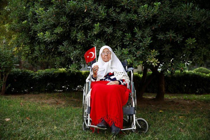 Cumhuriyet'in koca çınarları hep onurlu hep gururlu  G2