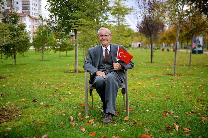 Cumhuriyet'in koca çınarları hep onurlu hep gururlu  G3