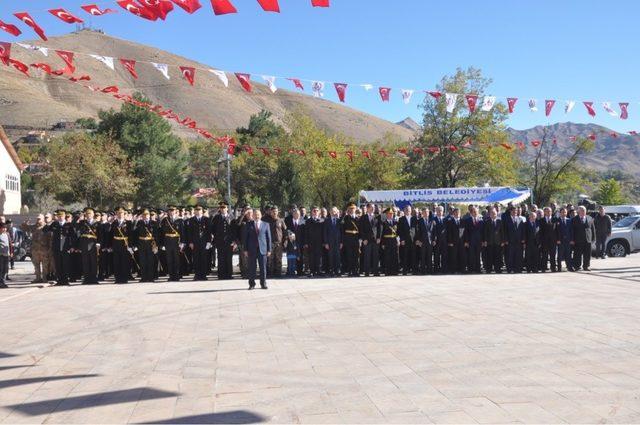 Bitlis’te 29 Ekim Cumhuriyet Bayramı