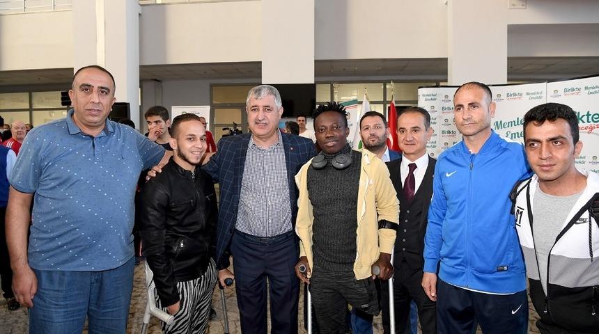 Polat genç sporcularla bir araya geldi