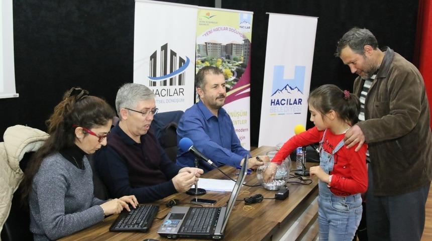 Hacılar Kentsel D&ouml;n&uuml;ş&uuml;m&rsquo;de kuralar &ccedil;ekildi