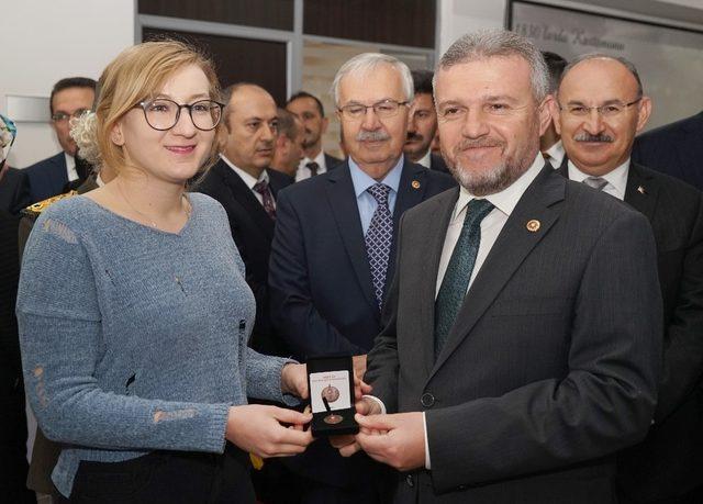 Kızılay’dan“Dünden Bugüne” fotoğraf sergisi