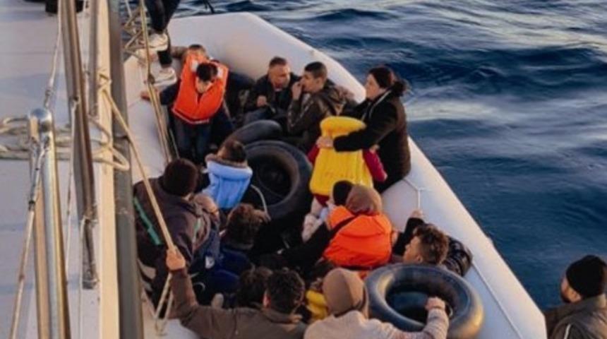 Davutlar&rsquo;da 7&rsquo;si &ccedil;ocuk 21 ka&ccedil;ak g&ouml;&ccedil;men yakalandı