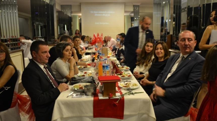 Biga&rsquo;da Cumhuriyet Balosu