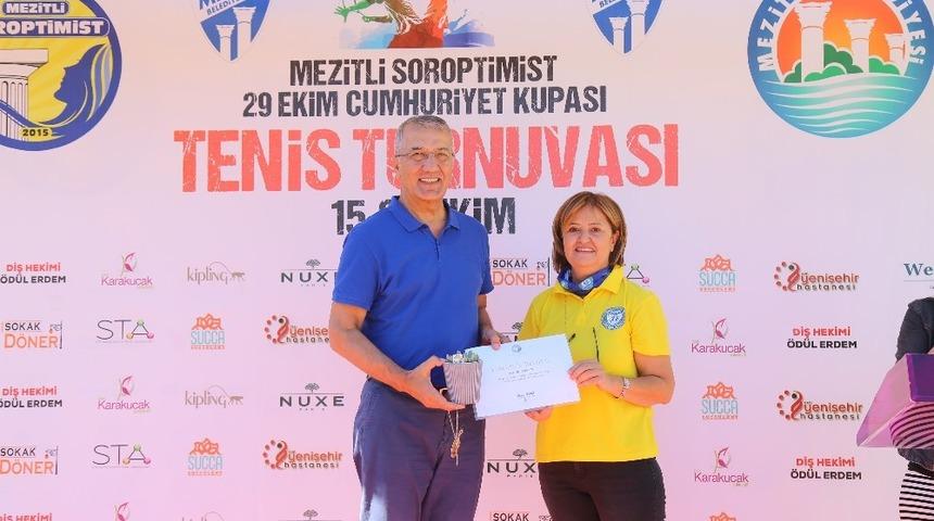 Mezitli’de 29 Ekim Cumhuriyet Tenis Kupası sona erdi