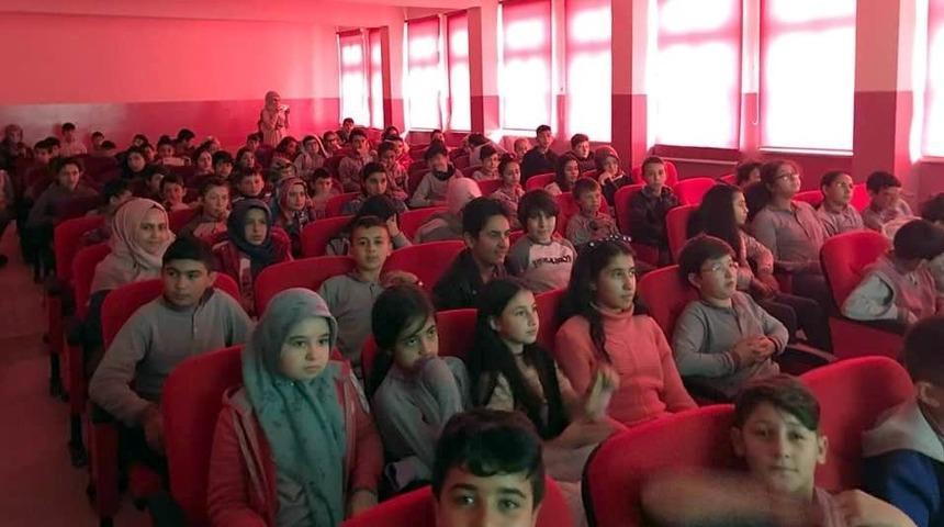 &rsquo;Yeterli ve dengeli beslenme&rsquo; semineri