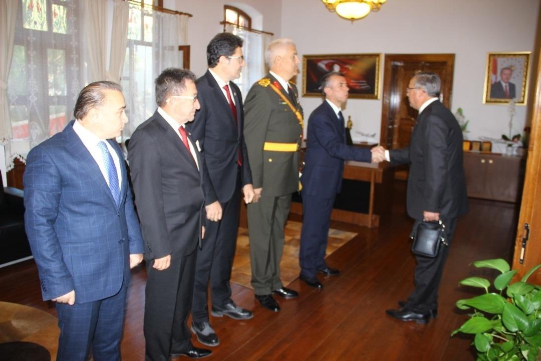 Cumhuriyet Bayramı Edremit&rsquo;te coşkuyla kutlandı