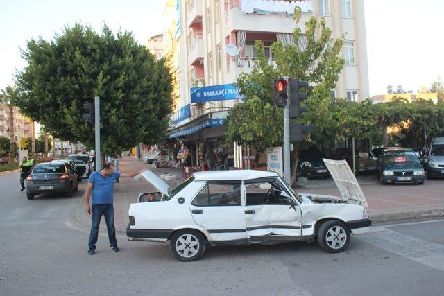 Manavgat’ta trafik kazası: 2 yaralı