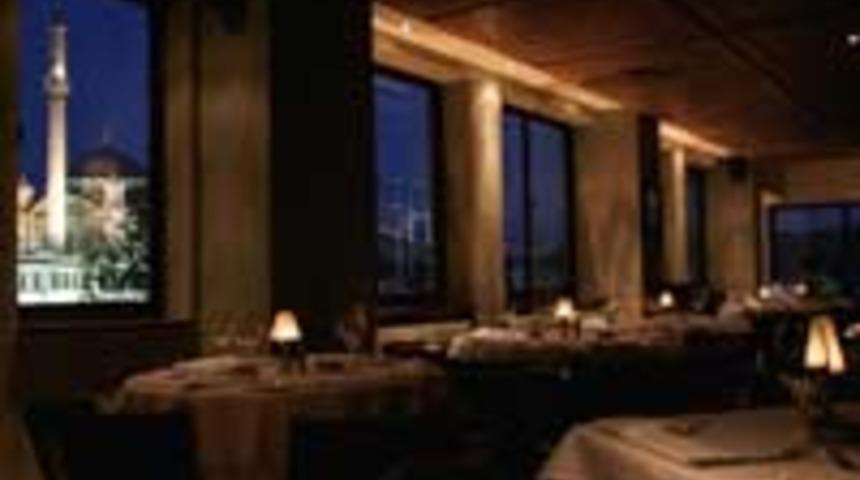 Meditrina&rsquo;da Aşk Bir Başka