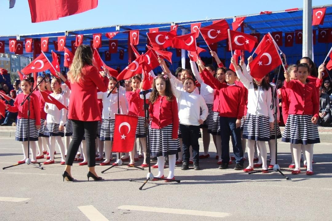 Cumhuriyet Bayramı Kocaeli&rsquo;nde coşkuyla kutlandı