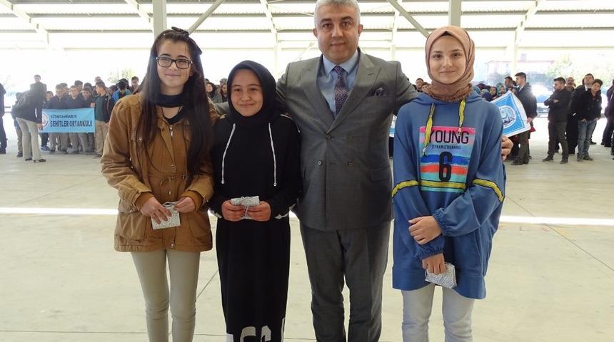 Başkan &Ccedil;alışkan: Belediye olarak eğitime desteğimiz devam edecek