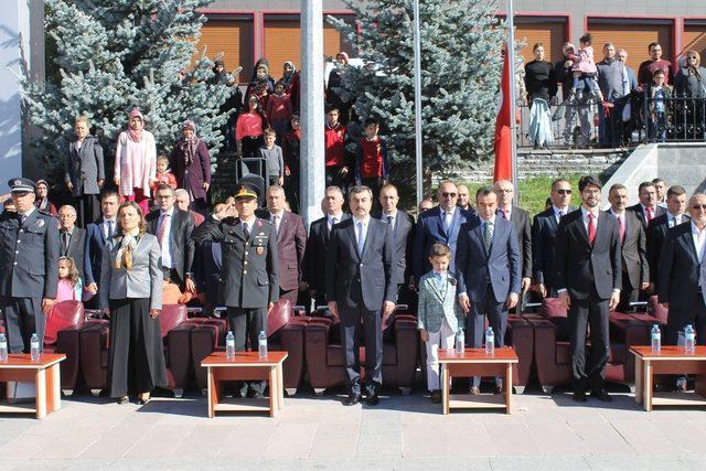 Akdağmadeni’nde Cumhuriyet Bayramı Coşkuyla Kutlandı