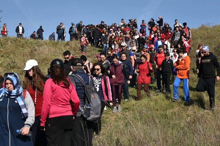 Cumhuriyet Bayramı’nı doğa yürüyüşü ile kutladı G4