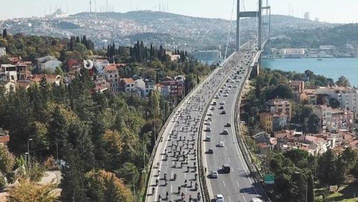 Yüzlerce motosikletli Şehitler Köprüsü'nden böyle geçti G3