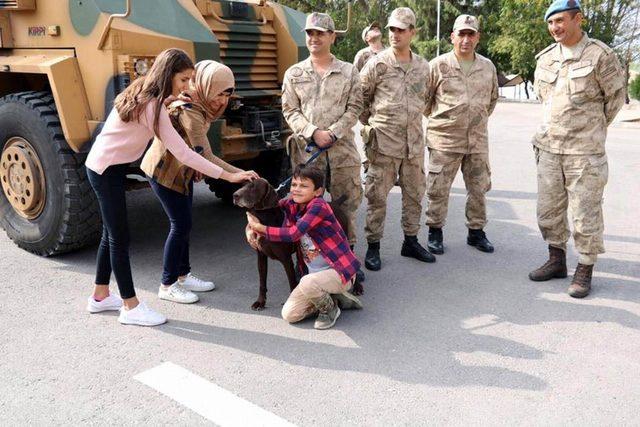 Çocuklardan Jandarmaya ziyaret