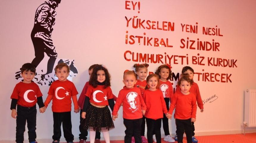 Miniklerin Cumhuriyet Coşkusu