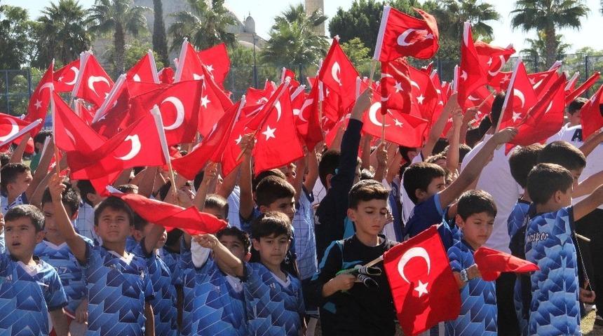 Adana Demirspor&rsquo;dan Futbol Şenliği