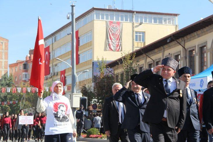 Çorum’da 29 Ekim coşkuyla ktulandı G5