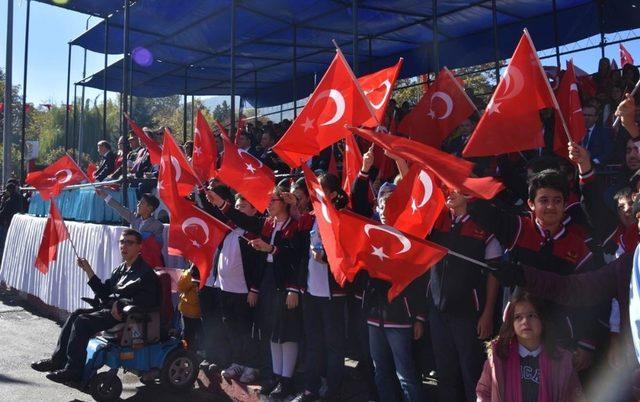 Afyonkarahisar’da Cumhuriyet Bayramı coşkusu