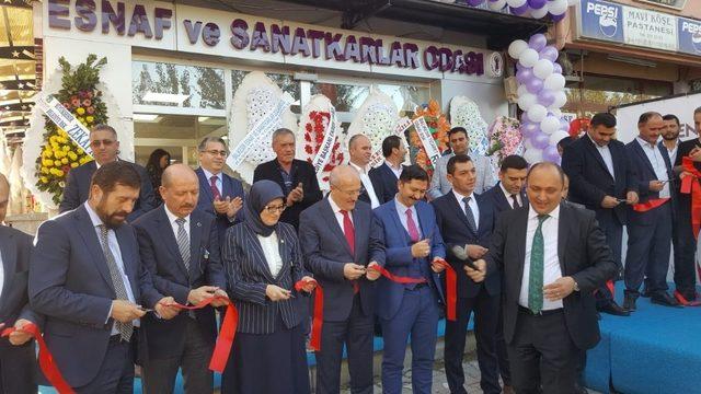 Esnaf Odasının yeni hizmet binası açıldı