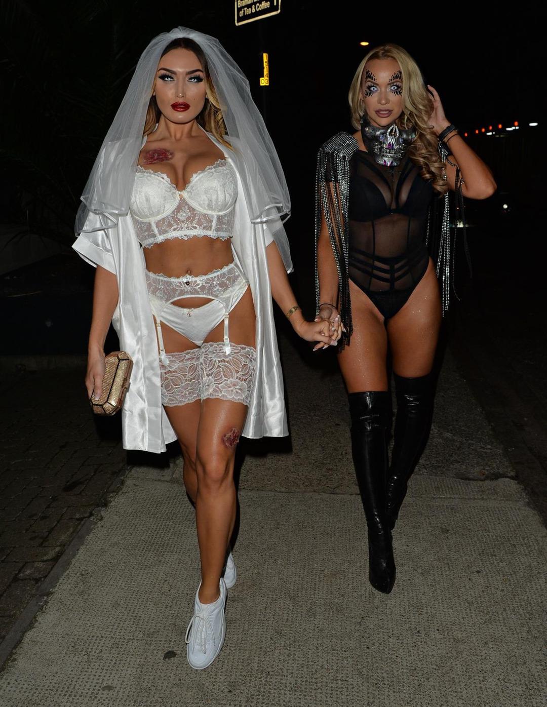 Bu nasıl kost&uuml;m? Partiye b&ouml;yle gitti!