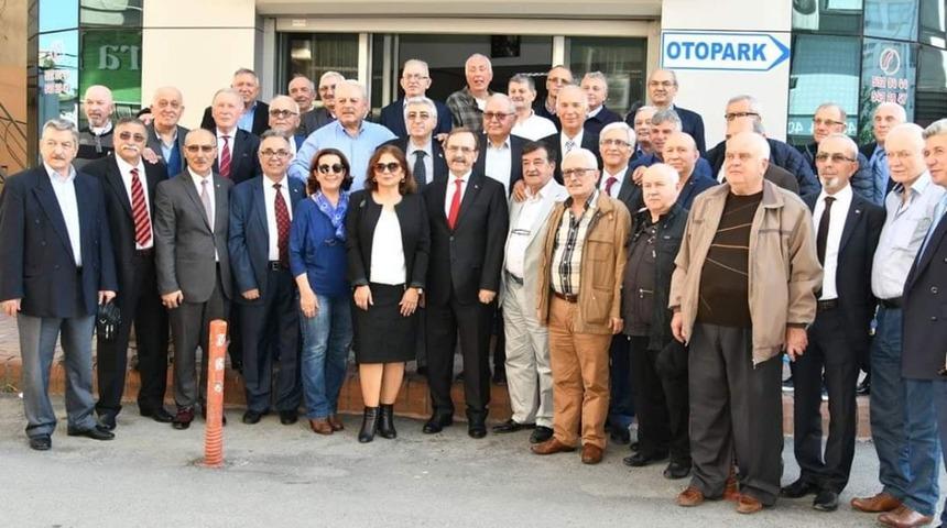 Lise arkadaşları yıllar sonra buluştu