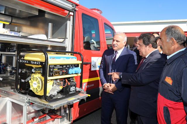 Van Büyükşehir Belediyesi, itfaiye filosunu güçlendirdi