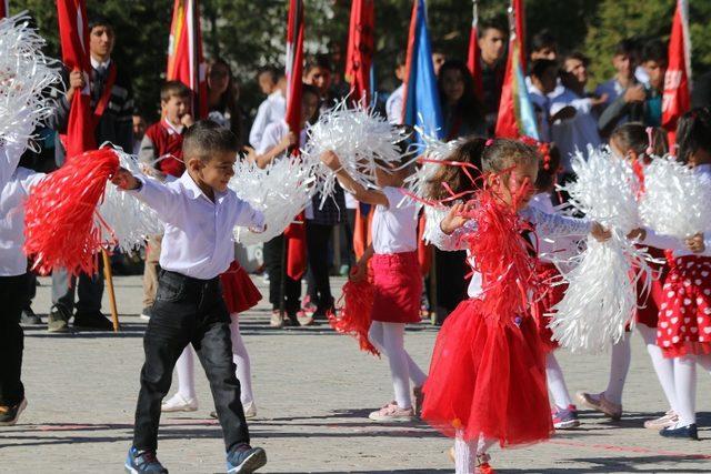 Hekimhan’da 29 Ekim kutlamaları