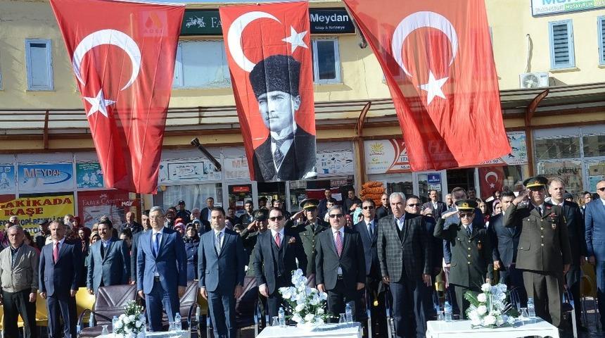 Darende&rsquo;de Cumhuriyet Bayramı kutlandı