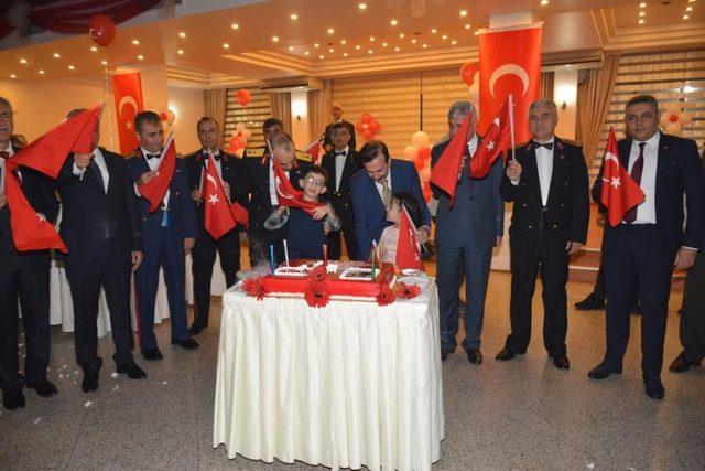 Malatya’da Cumhuriyet Bayramı resepsiyonu