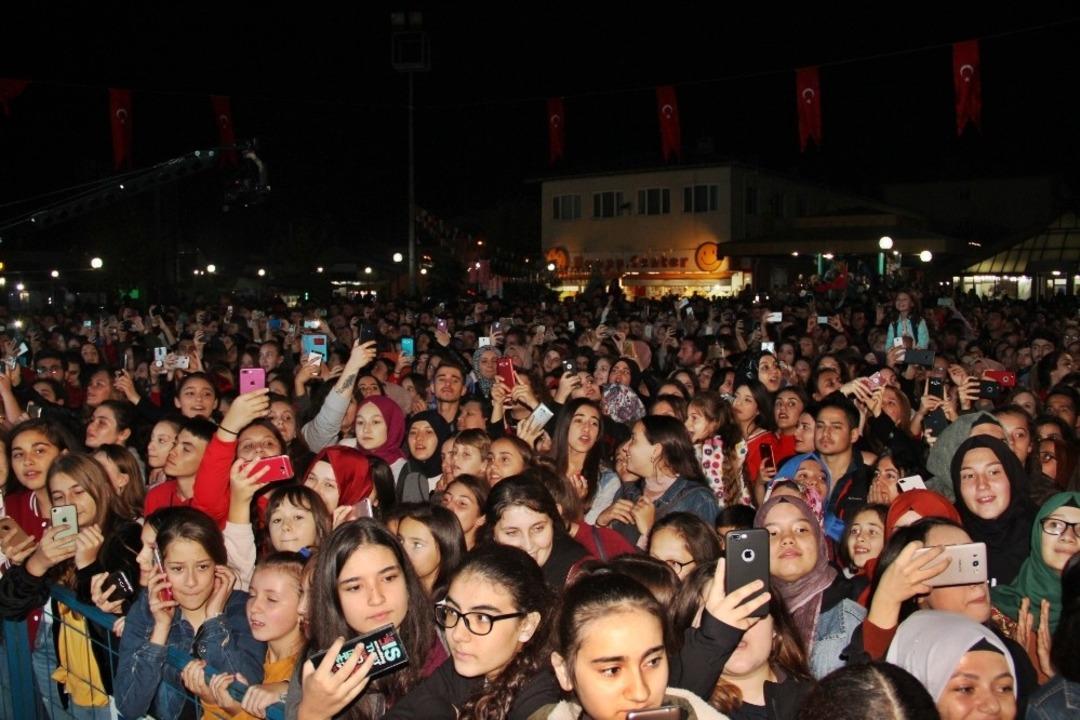 &Ccedil;an&rsquo;da fener alayı  coşkusu