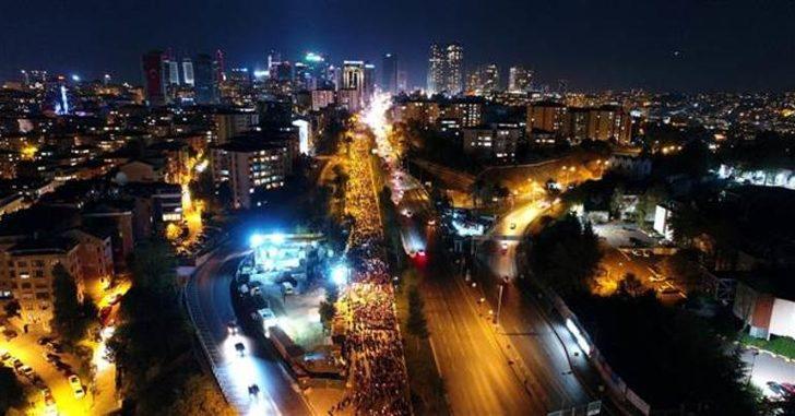 Türkiye uyumadı! Binler Cumhuriyet'in 95. yılını böyle kutladı G5